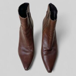 Casuccio & Scalera Elegant Brown Pointed Toe Ankle Boots